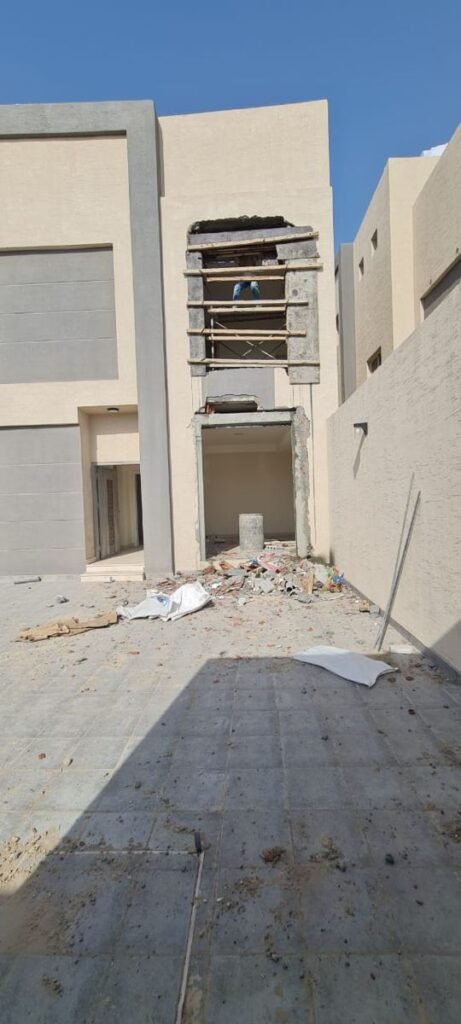 مقاول بناء منازل